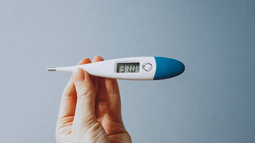 When to See a General Physician for Fever, Cough & Fatigue