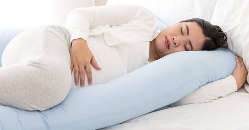 Best Sleeping Positions for Pregnant Women: Tips for Comfort and Safety