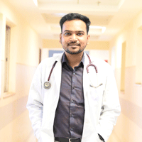 Dr.Shailesh Somashekhar Khadabadi