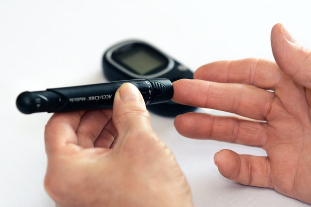 How to monitor Diabetes and get treated without going to the hospital